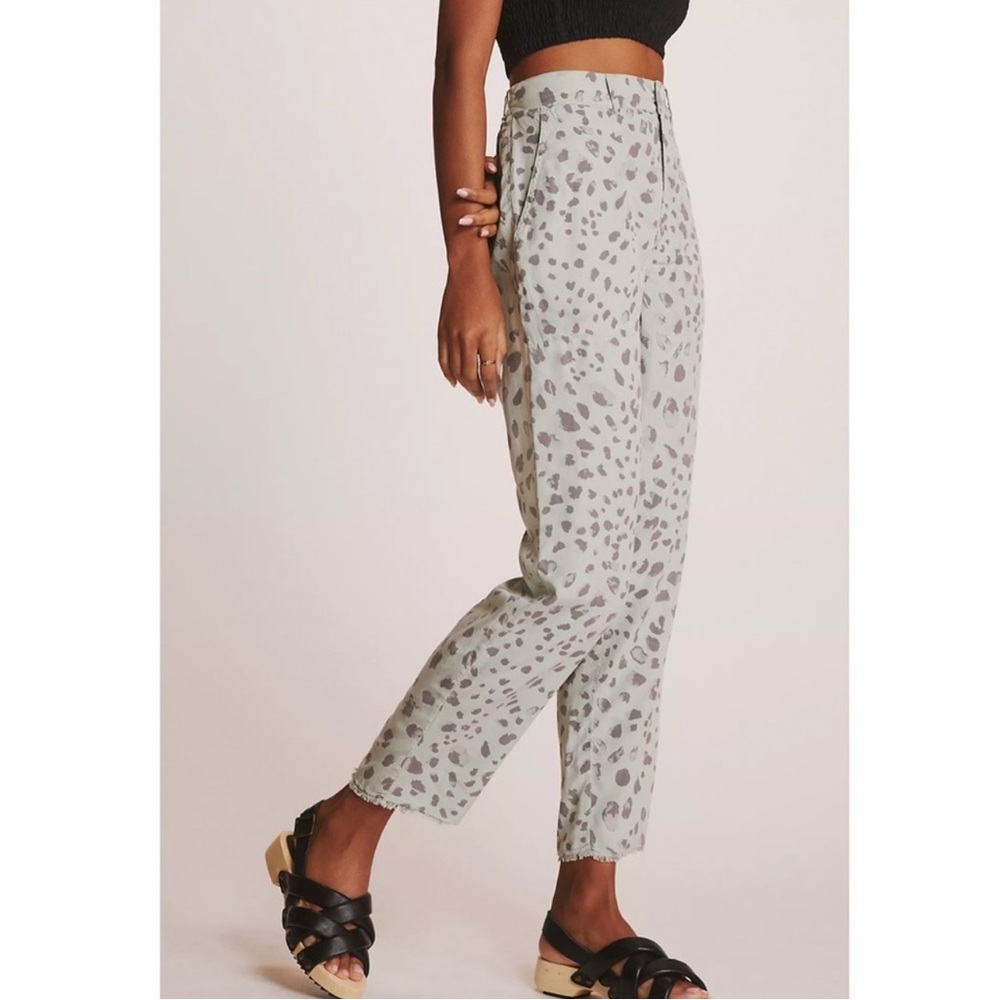 Anthropologie Gray Patterned Cropped Pants